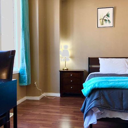 Quiet Room By Smartying York University Торонто Экстерьер фото