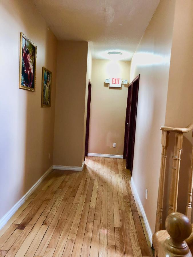 Quiet Room By Smartying York University Торонто Экстерьер фото
